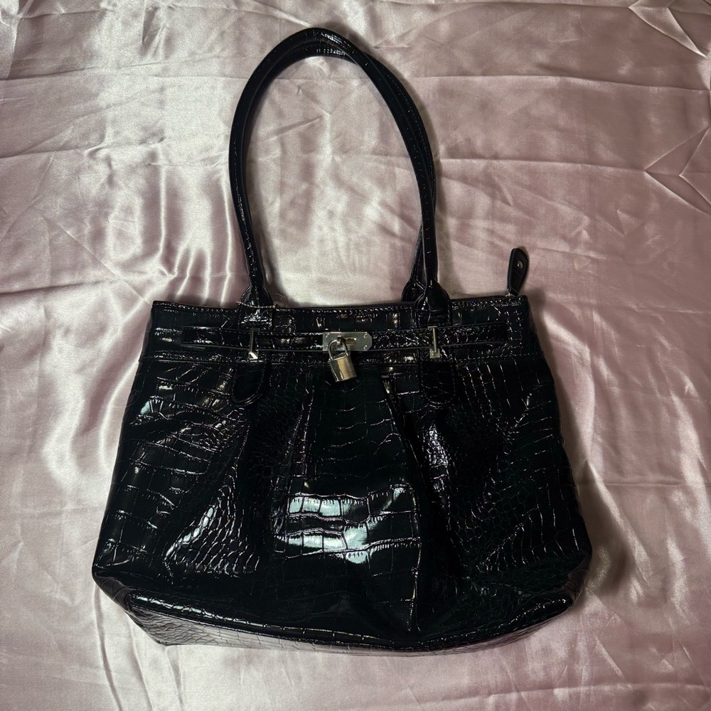 Women's Reptile Print Tote Handbag Purse Medium Black Faux Leather With Strap